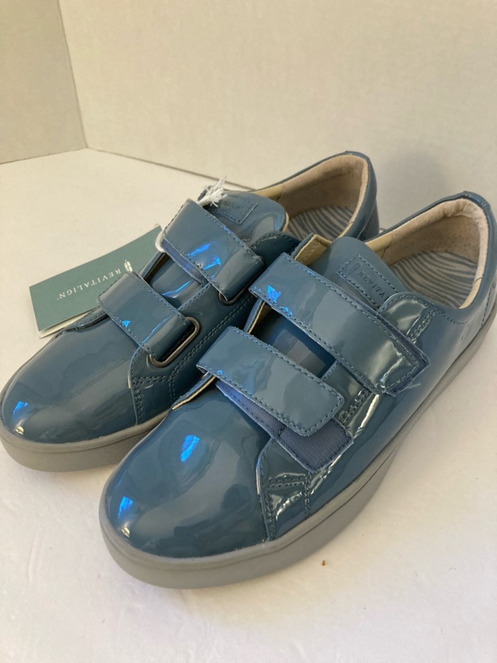 REVITALIGN Malibu Bella Smoke Blue Patent Velcro Sneakers women’s size 8.5B